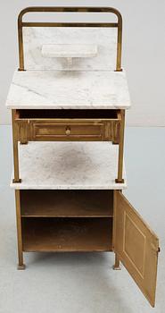 NATTDUKSBORD, senjugend, 1900-talets början.