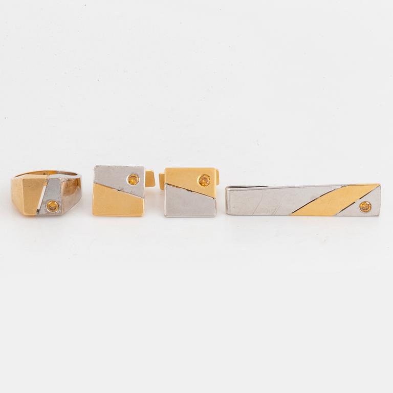 Elon Arenhill, cufflinks, ring and tie pin, 18K gold with yellow brilliant-cut diamonds.