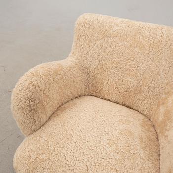 Armchairs, a pair by Asko, Finland, 1940s/50s.