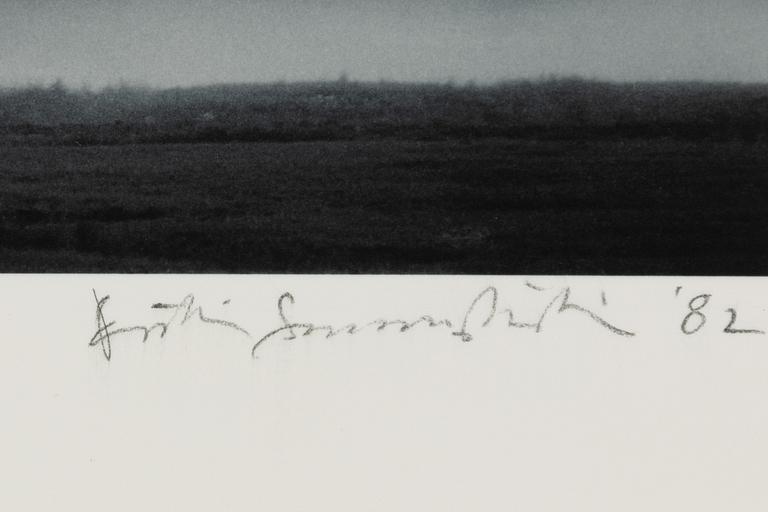 Pentti Sammallahti, "Pyhäjärvi, Finland, 1982".
