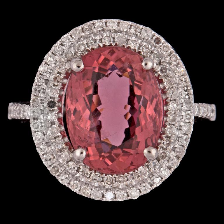 A pink tourmaline, 3.13 cts, and brilliant cut diamond ring, tot. 0.58 cts.