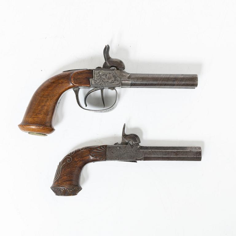 Slaglåspistoler 2 st, belgiska, 1800-talets mitt.