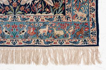 Carpet. Isfahan. figural, approx. 167 x 108 cm.
