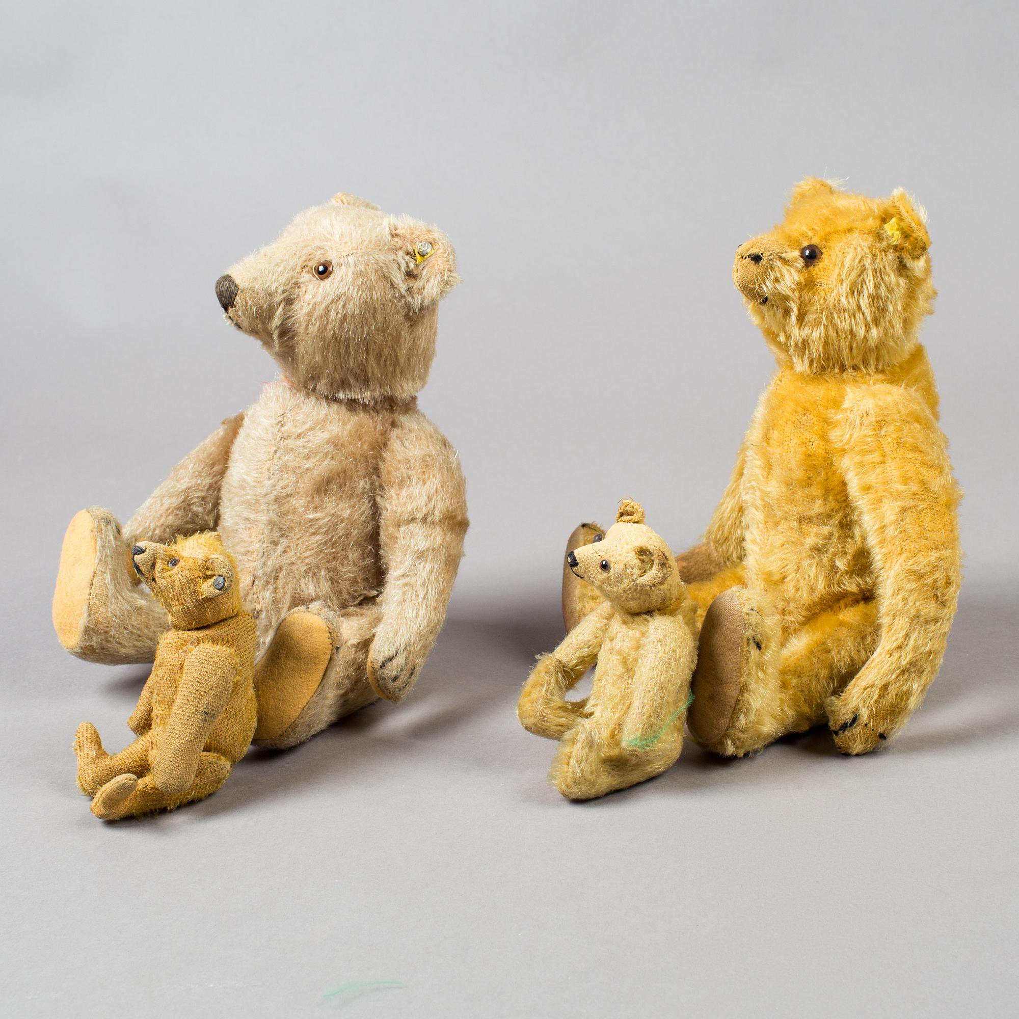 Four Steiff teddybears, Germany, 1920-50.