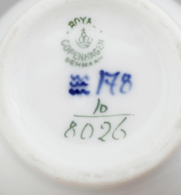 TESERVIS, 3 delar, porslin, "Blå Blomst", Royal Copenhagen.