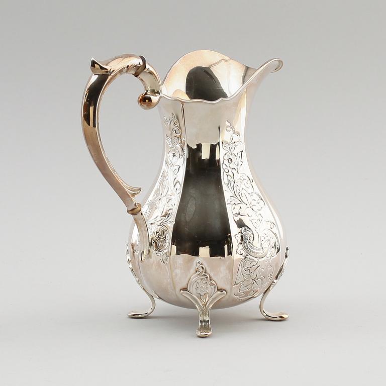SILVERFÖREMÅL, 5 delar, märkta JLH samt svenska importstämplar, 1900-talets första hälft. Vikt ca 529 gram.