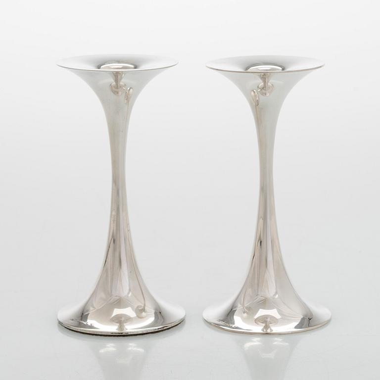 Tapio Wirkkala, ljusstakar, 2 st, silver, "Trumpetti", Kultakeskus, Tavastehus 1989-1994.