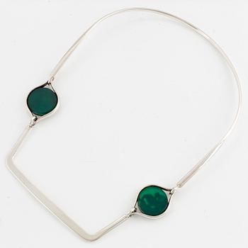 PER DÅVIK, silver and green stone necklace.