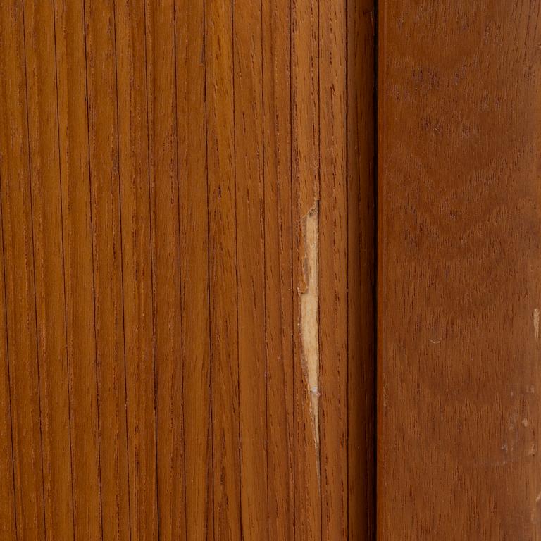 Bookshelves, a pair, Verkstads AB Lindqvist, Motala, second half of the 20th century.