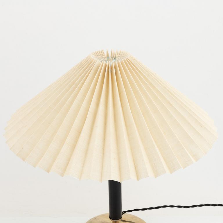 Harald Notini, a pair of table lights, Arvid Böhlmarks Lampfabrik, 1930s.