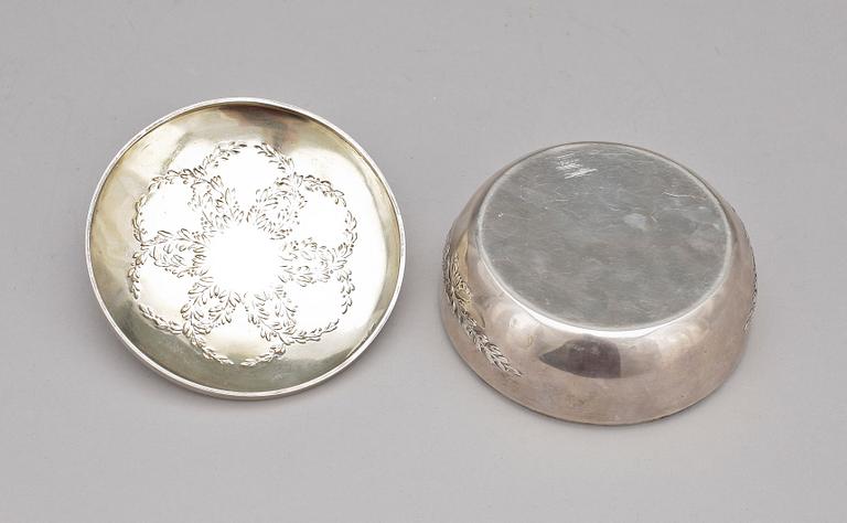 ASK, silver, W A. Bolin, Stockholm, 1918. Vikt ca 198g.