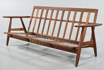 SOFFA, "Cigarren", "GE-240", Hans J Wegner, 1900-talets andra hälft.