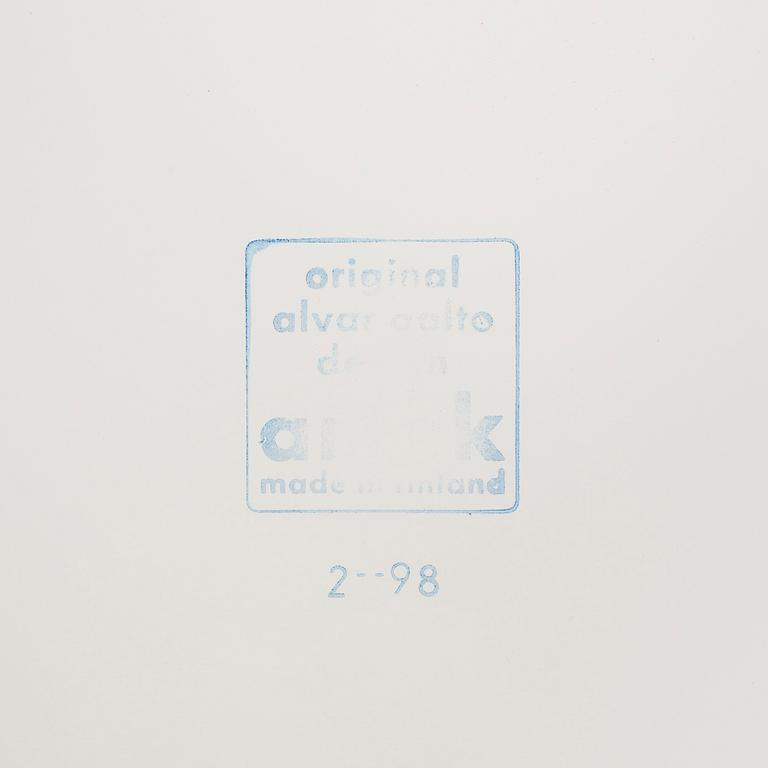 ALVAR AALTO, sidobord, ett par, modell 915, Artek.