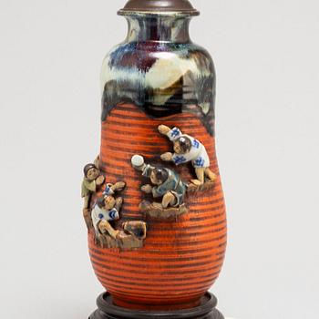 A Japanese 'Sumida' vase/table lamp, Meiji (1868-1912).