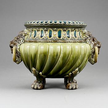 YTTERFODER, majolika, 1800-talets slut.