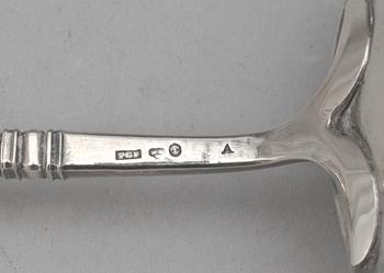 SOPPSLEV, silver, Per George Fröberg, Norrtälje. 1840-1892. Vikt ca 110 g.
