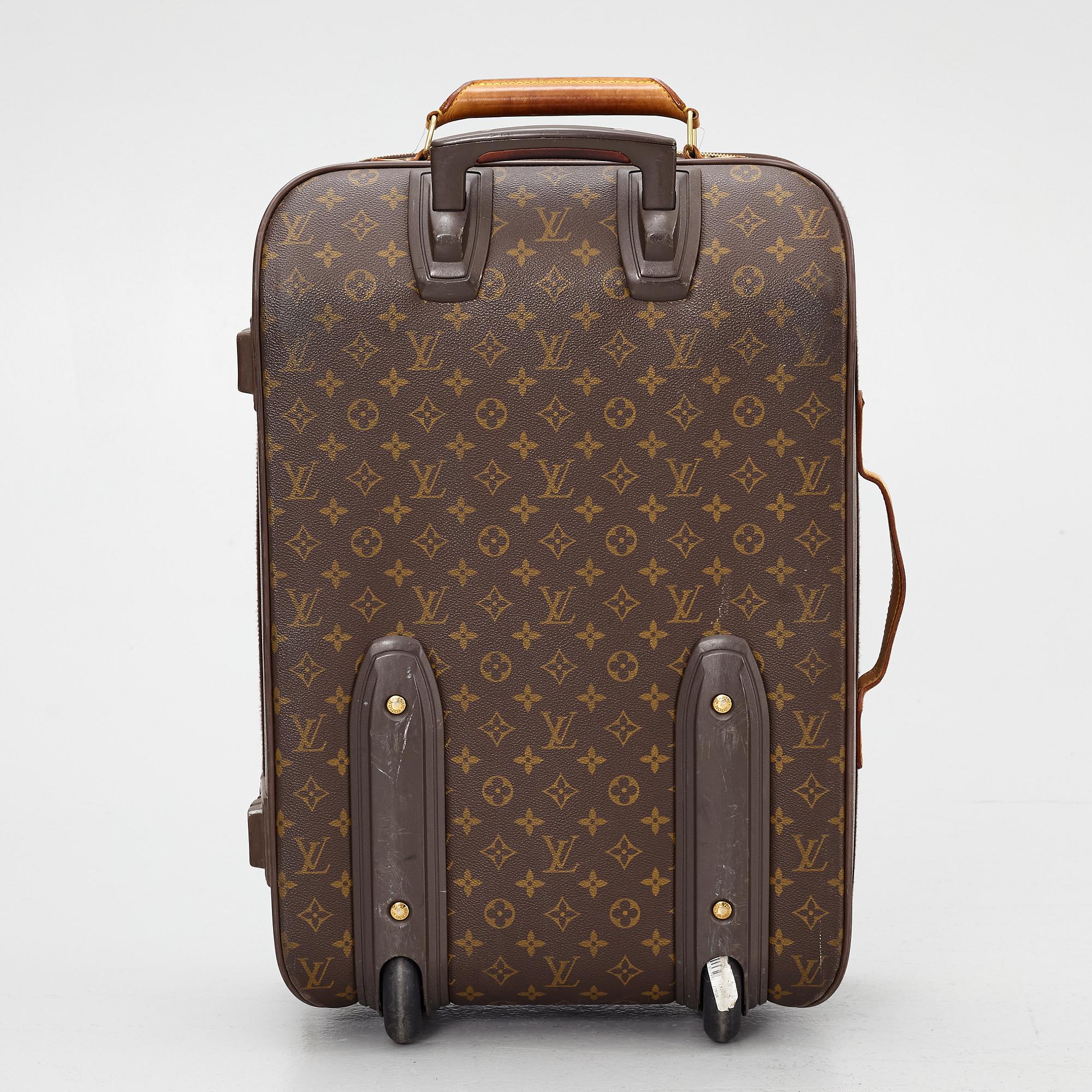 Louis Vuitton, cabin suitcase "Pégase 55".