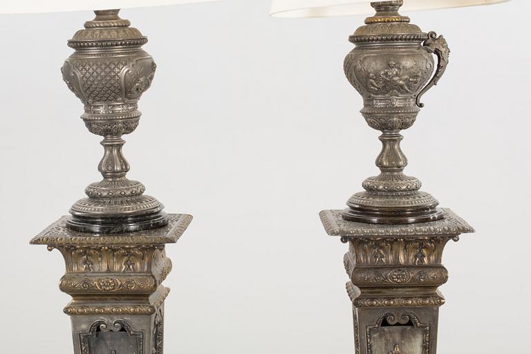 TWO PEDESTAL WITH LAMPS LATE 19TH CENTURY.