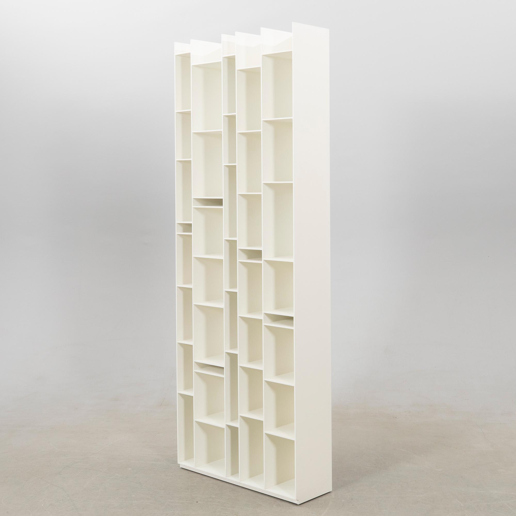 Bookcase "Random Shelf" designed by Neuland Industriedesign for MDF Italia.
