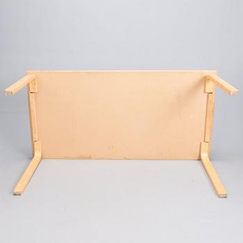 ALVAR AALTO, a late 20th century  '81A', table for Artek.