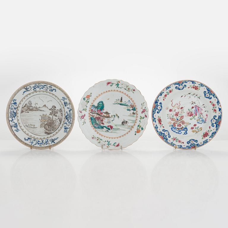 Nine Chinese porcelain dishes, Qing dynasty,  18th century and early 19th century.