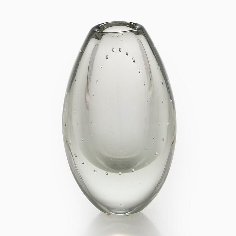 Gunnel Nyman, vas, modell "GN 37", signerad G. Nyman Nuutajärvi Notsjö.