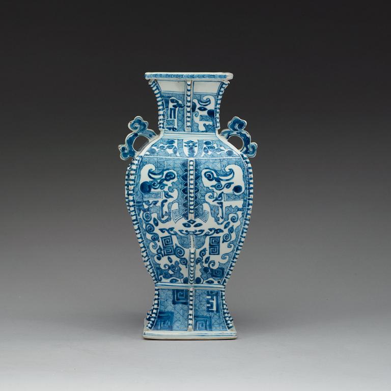 A rare blue and white archaistic bronze shaped vase, Qing dynasty, Kangxi (1662-1722).