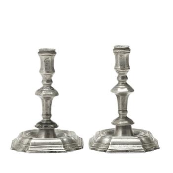 89. A PAIR OF PEWTER CANDLESTICKS by Anders Hedenbom, Örebro 1734.