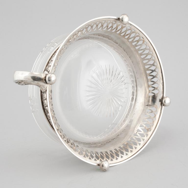 CG HALLBERG, Stockholm c:a 1900, JARDINIERE, silver & glas, ryska importstämplar samt fullmaktstämplade, vikt 520 g.