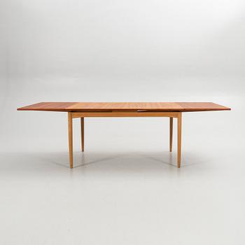 Børge Mogensen, dining table, "Öresund", model 178, mid-20th century.