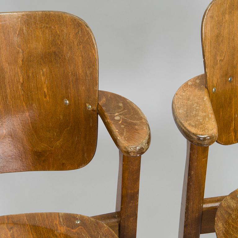 Ilmari Tapiovaara, tuoleja 4 kpl, "Domus", Keravan Puuteollisuus, 1900-luvun puoliväli.