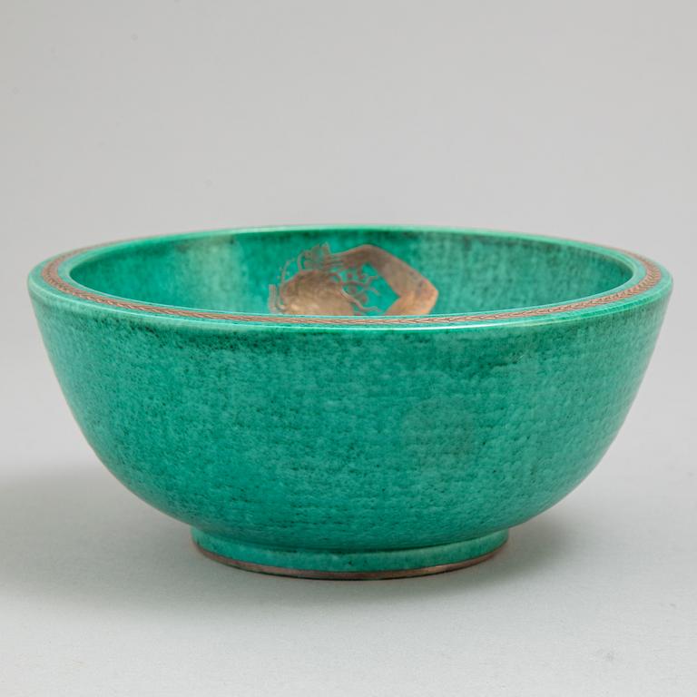 WILHELM KÅGE, an 'Argenta' stoneware bowl from Gustavsberg.