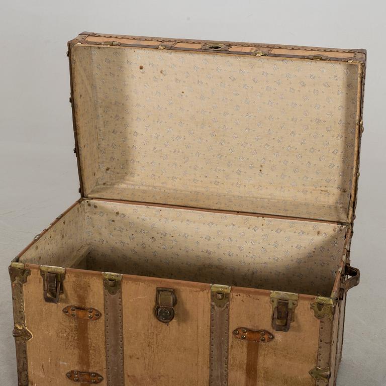 An early 20th century leather trunk.