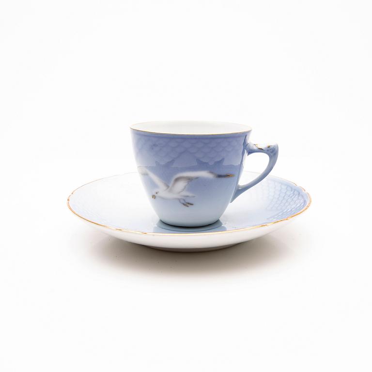 Bing & Grøndahl, Service 91 pcs "Måsen", Denmark, 20th century.