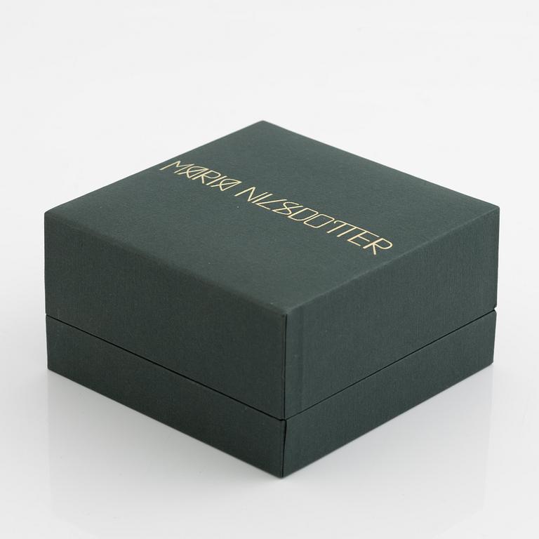 Maria Nilsdotter, collier sterlingsilver med odlade sötvattenspärlor, "Rebel Necklace".