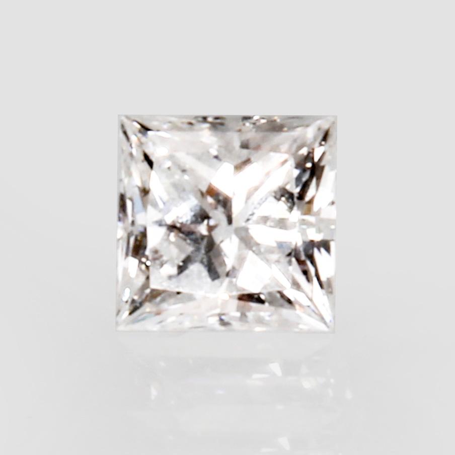 Lös sten prinsesslipad diamant ca 0,30 ct TW/VS enligt uppgift.