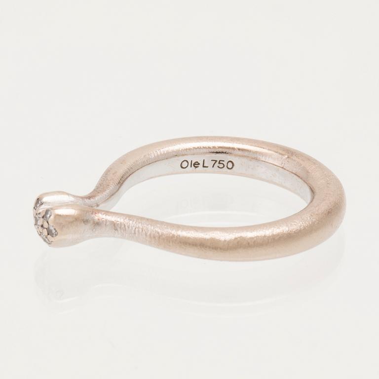 Ole Lynggaard ring "Heart" 18K vitguld med runda briljantslipade diamanter.