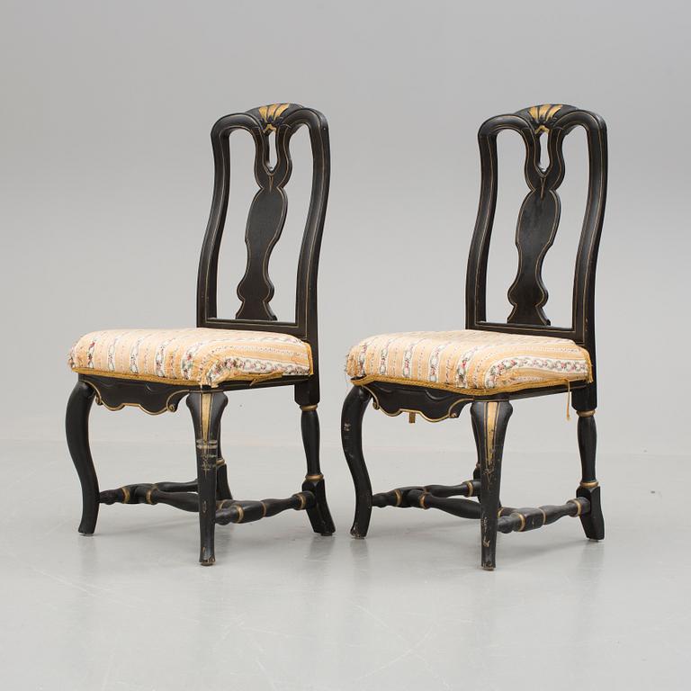 STOLAR, ett par, senbarock, 1700-tal.