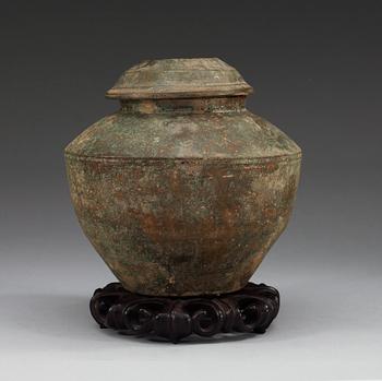 A green glazed jar with cover, Han dynasty (206 BC – 220 AD).