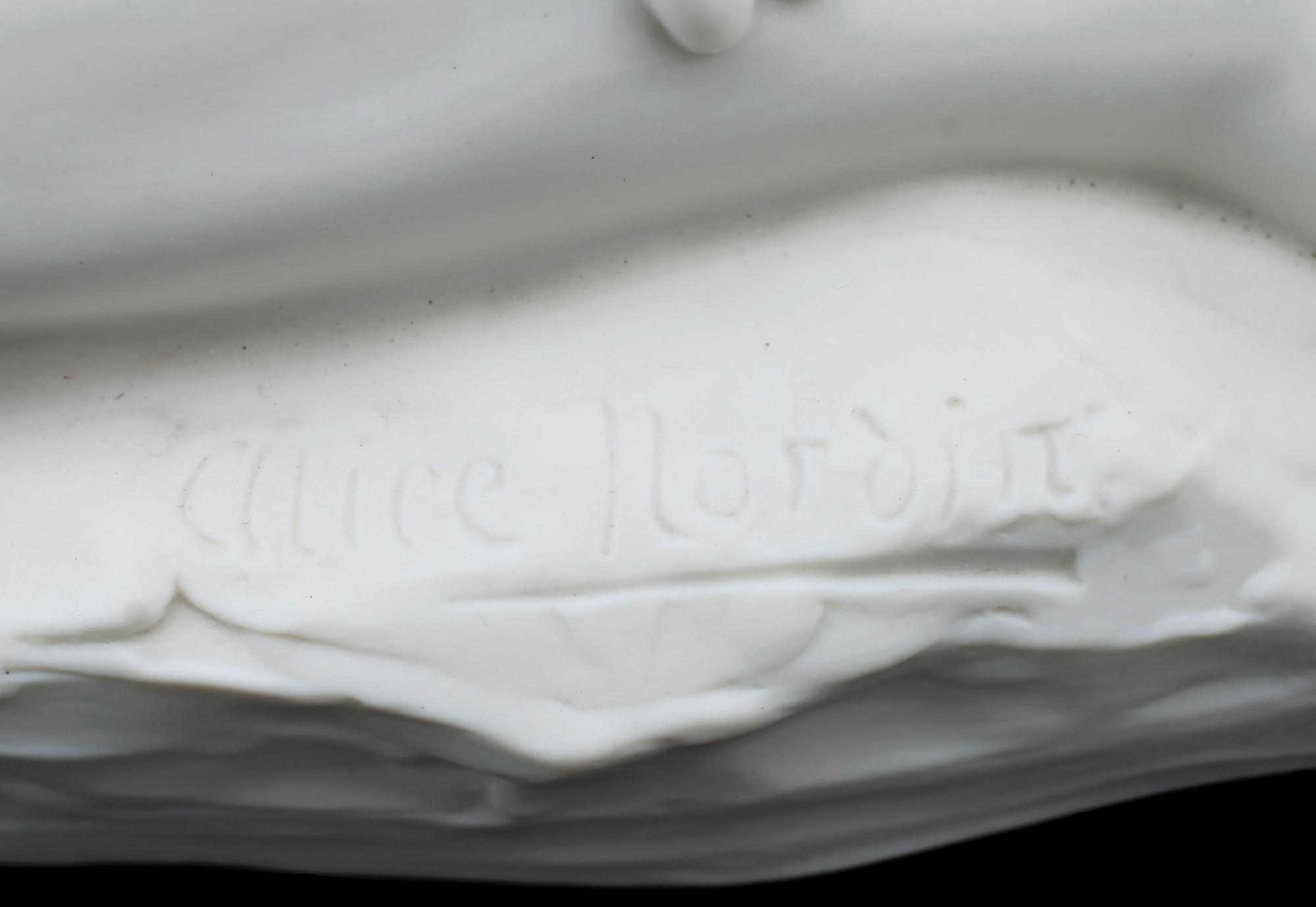 FIGURIN, parian, "Crocus", Alice Nordin, Gustafsberg 19171900-talets början.