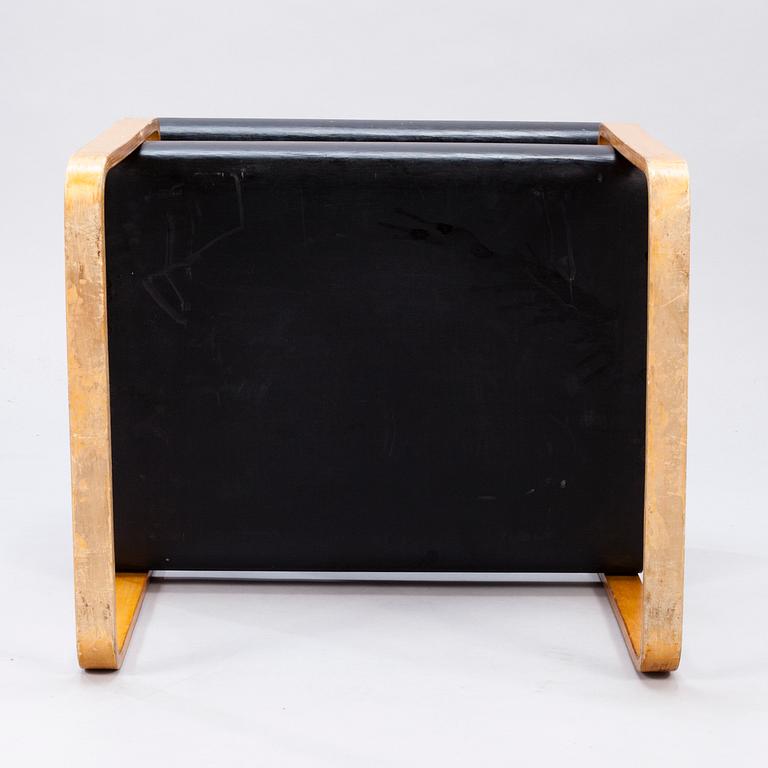 ALVAR AALTO,  A 1940s '75' table for O.Y. Huonekalu-ja Rakennustyötehdas A.B, Finland.