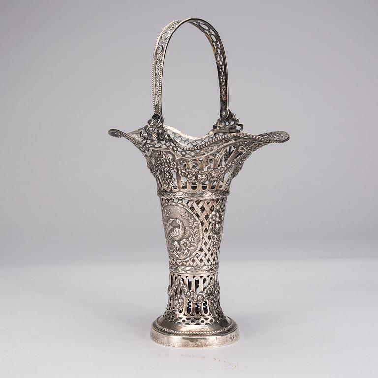 BLOMKORG, silver, Norge, 1900-talets fösta hälft. Vikt 414g.