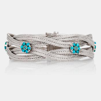 1132. A turquoise and white gold bracelet.