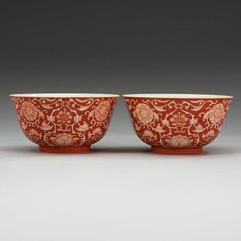 A pair of coral red bowls, Late Qing dynasty with Daoguang seal mark.