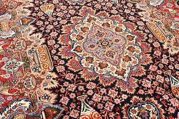 A Kashmar carpet, a. 300 x 200 cm.