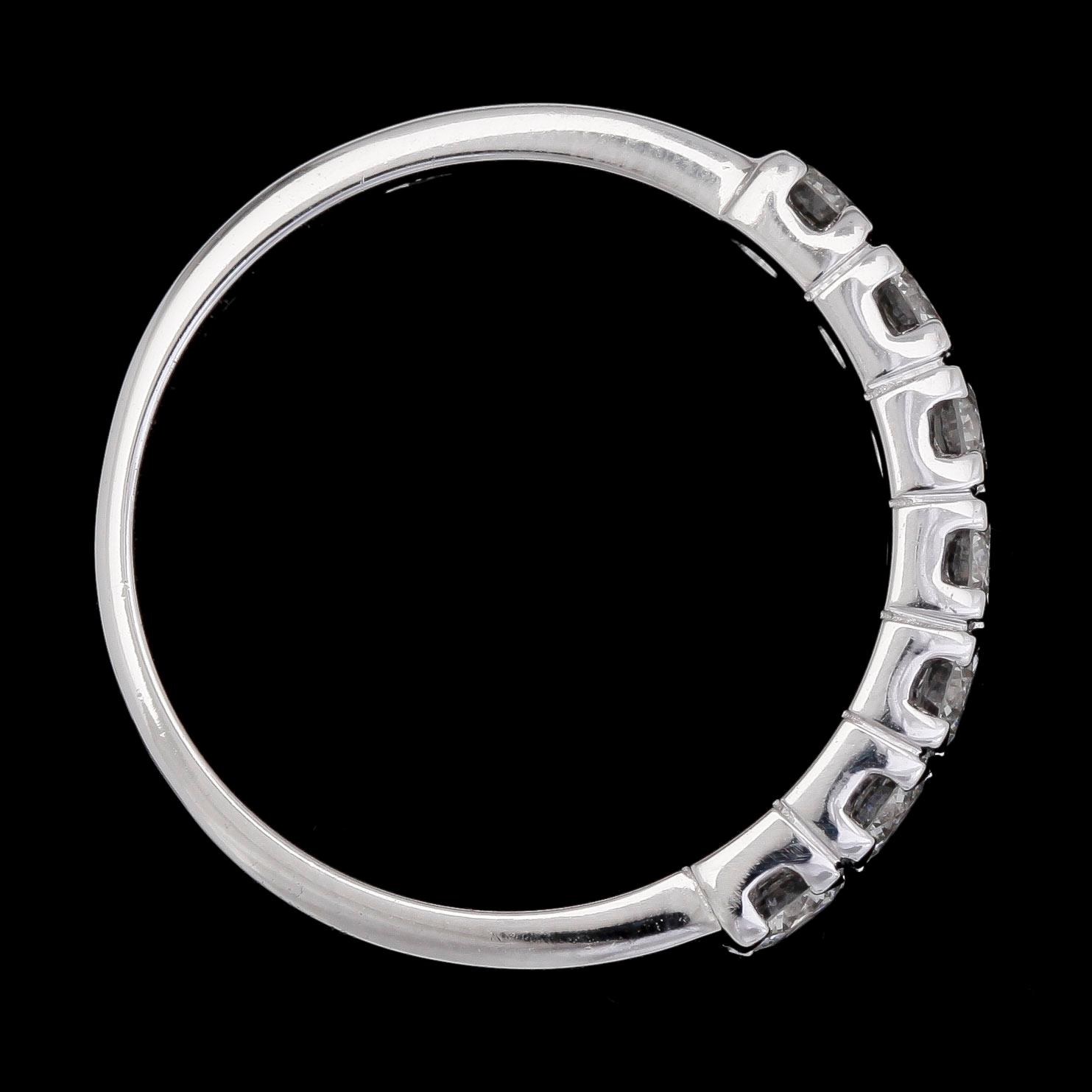 RING, brilliant cut diamonds, tot. 0.90 cts.