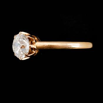 RING, 18K guld, solitär gammalslipad diamant ca 1.43 ct. svenska stämplar.