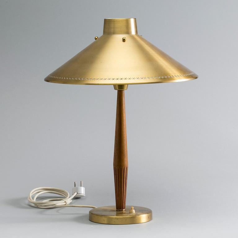 AN ASEA TABLE LAMP, 1950´s.