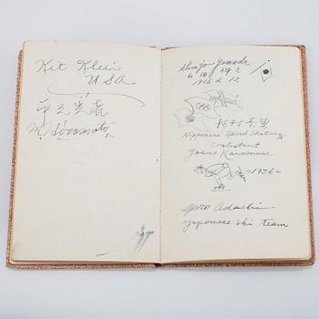 MINNESFÖREMÅL, Olympiska Spelen Garmish Partenkirchen 1936, bl. a. Åke Ekmans bok med autograf.