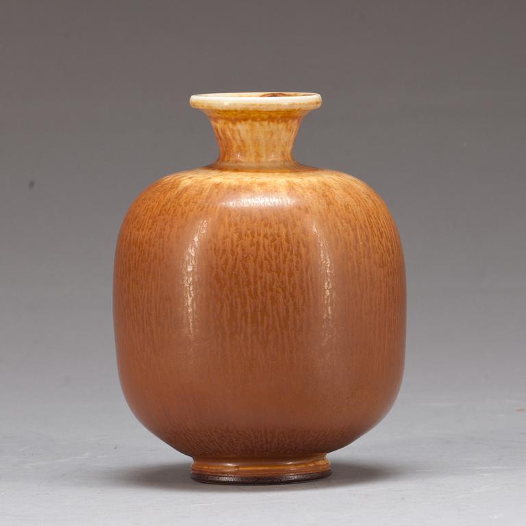 VAS, stengods. Berndt Friberg, Gustavsbergs studio.